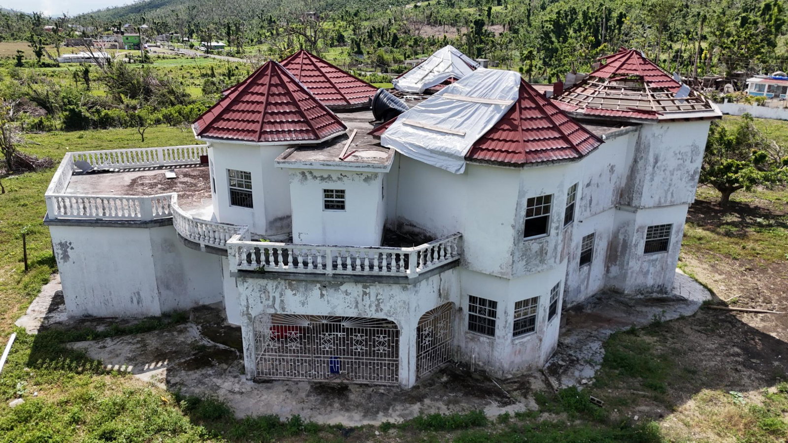 Fixer-Upper-House-for-Sale-on-15-Acres-in-Robins-River-Westmoreland-Jamaica Tenth image of Robin's River in Robins River, Westmoreland, Jamaica - property is For Sale