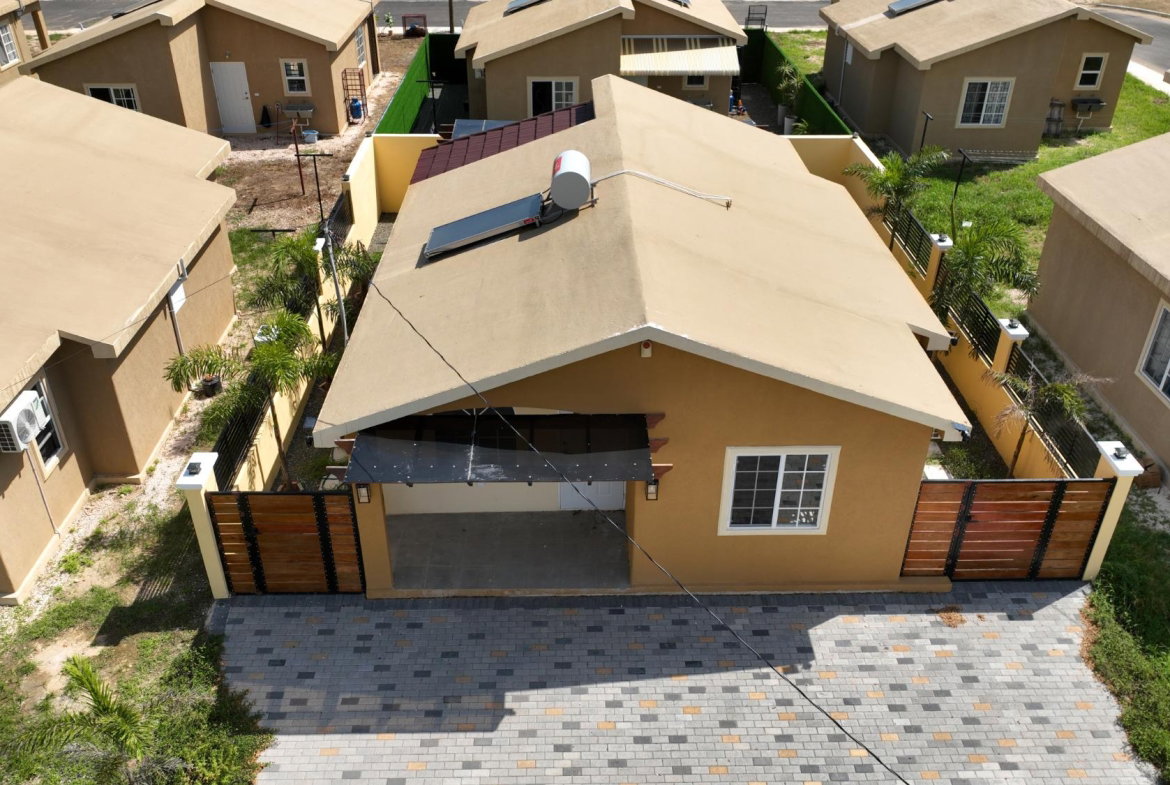 Second image of Lot 724 Phoenix Park Vill in Dunbeholding, St. Catherine, Jamaica - property is For Sale