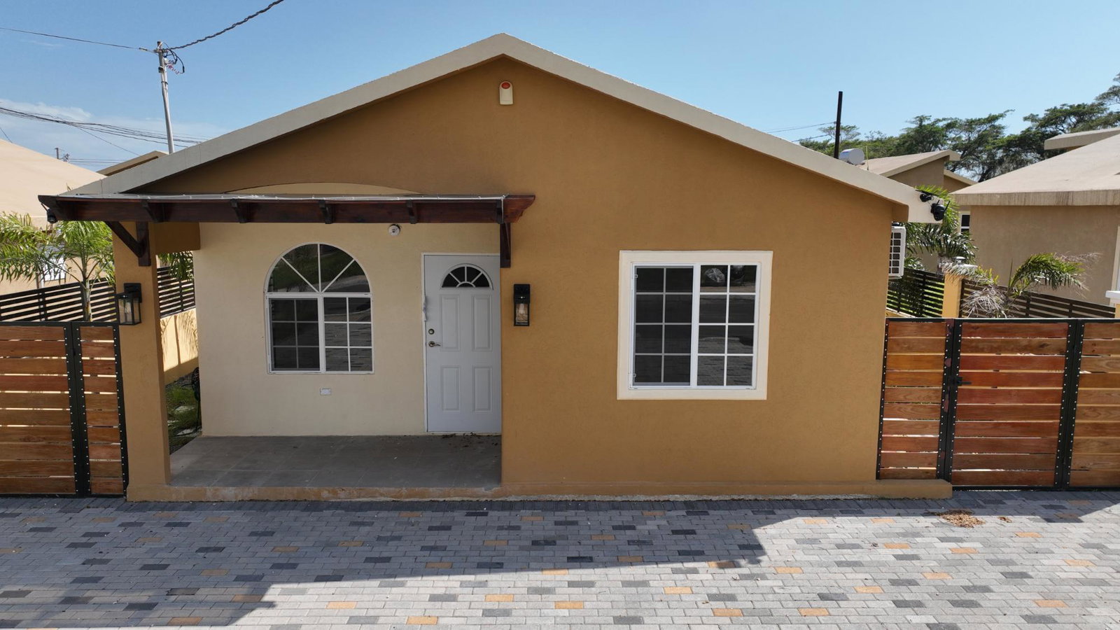 First image of Lot 724 Phoenix Park Vill in Dunbeholding, St. Catherine, Jamaica - property is For Sale
