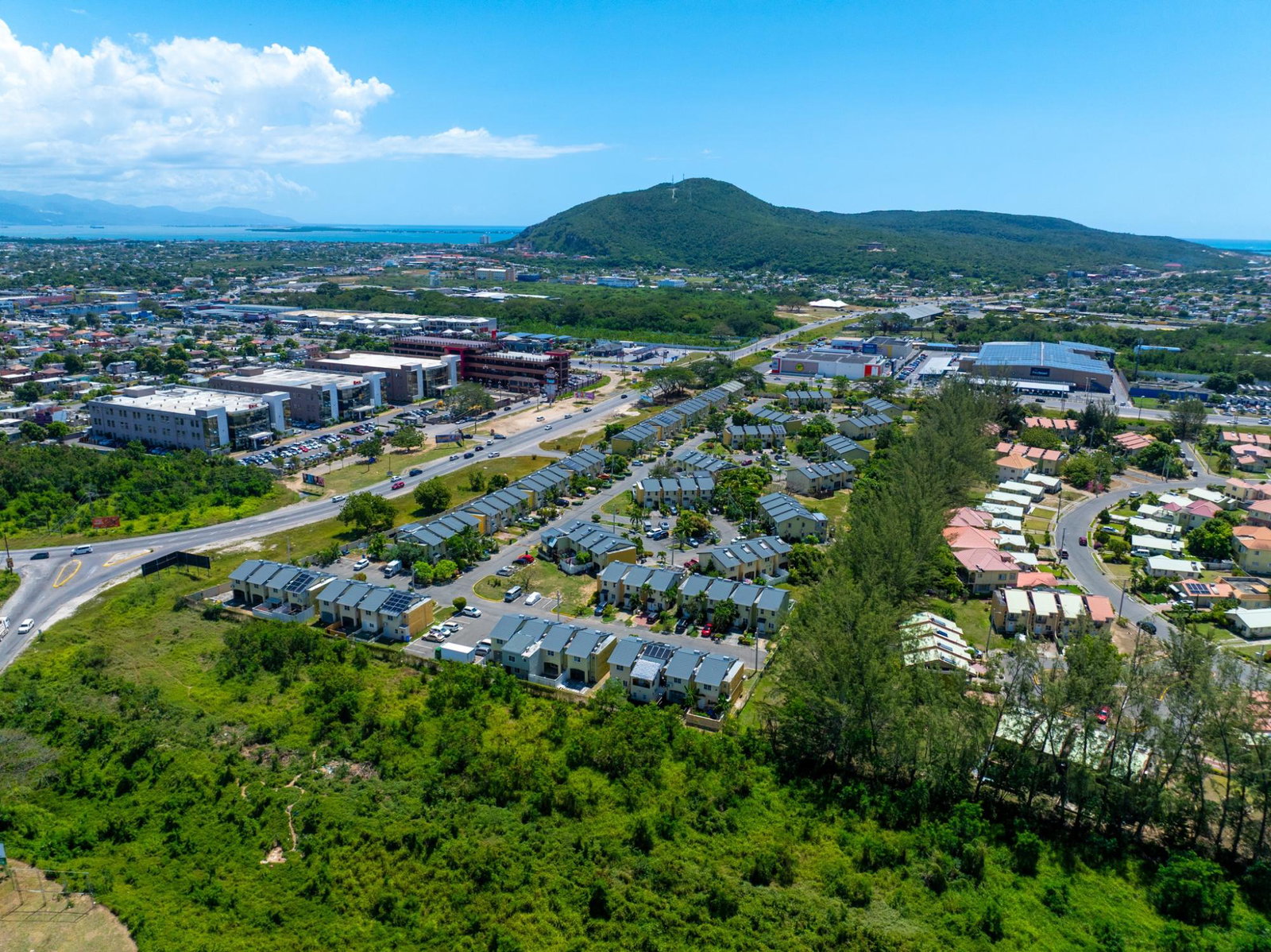 Fully-Furnished-2-Bed-2.5-Bath-End-Unit-Townhouse-For-Sale-in-Portmore-Country-Club-St.-Catherine Second image of Lot 100 Portmore Country Club in Portmore Country Club, St. Catherine, Jamaica - property is For Sale