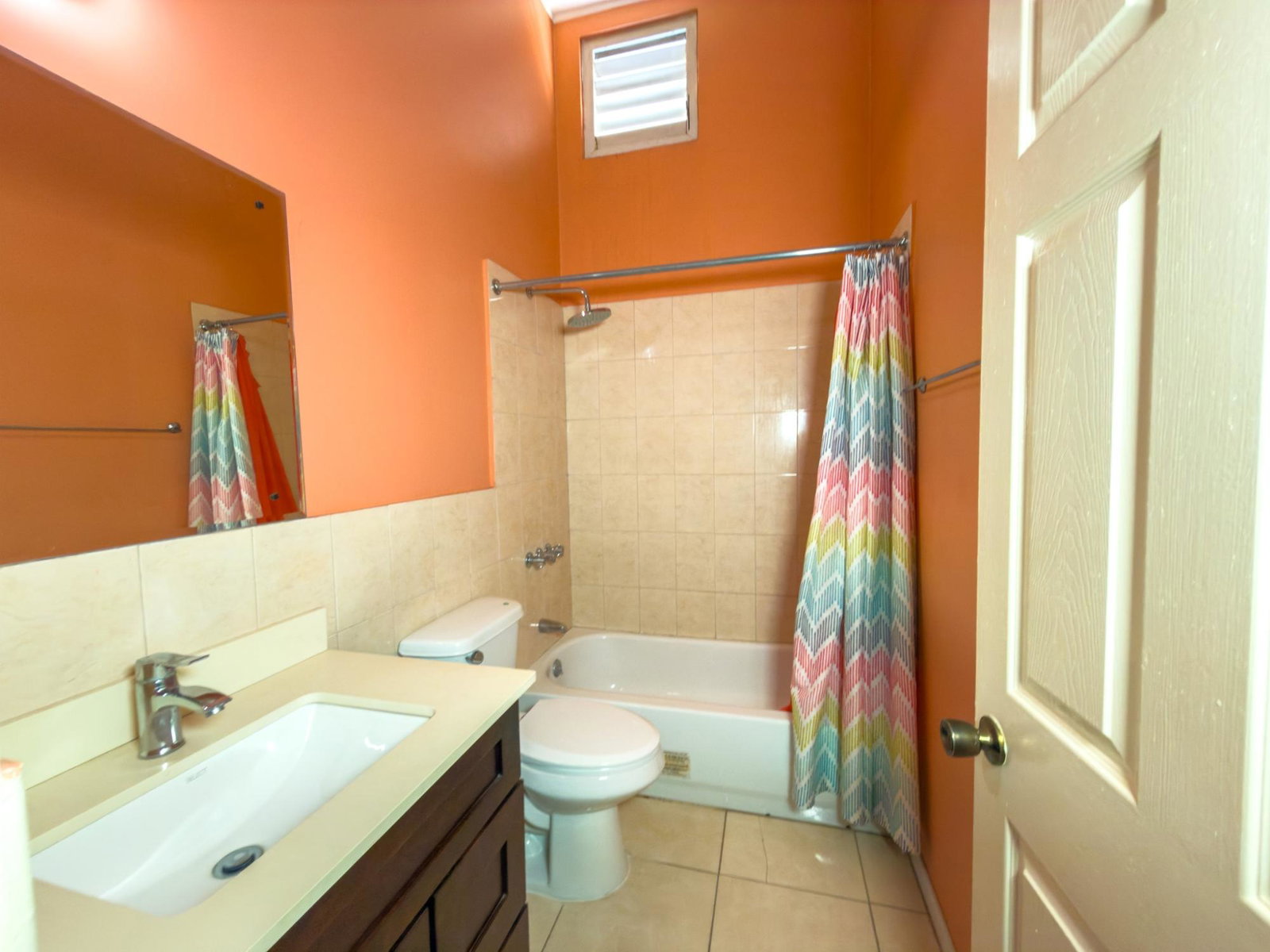 Fully-Furnished-2-Bed-2.5-Bath-End-Unit-Townhouse-For-Sale-in-Portmore-Country-Club-St.-Catherine Seventeenth image of Lot 100 Portmore Country Club in Portmore Country Club, St. Catherine, Jamaica - property is For Sale
