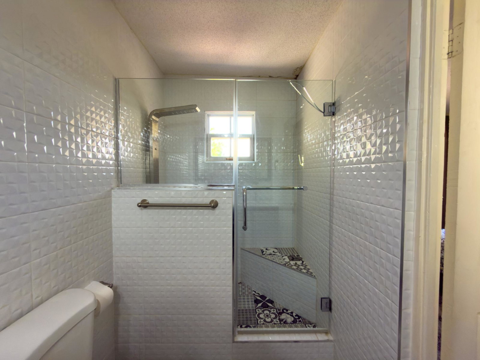 Fully-Furnished-2-Bed-2.5-Bath-End-Unit-Townhouse-For-Sale-in-Portmore-Country-Club-St.-Catherine Twentieth image of Lot 100 Portmore Country Club in Portmore Country Club, St. Catherine, Jamaica - property is For Sale