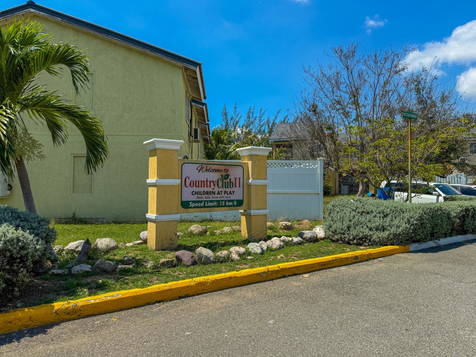 Fully-Furnished-2-Bed-2.5-Bath-End-Unit-Townhouse-For-Sale-in-Portmore-Country-Club-St.-Catherine Twenty-Ninth image of Lot 100 Portmore Country Club in Portmore Country Club, St. Catherine, Jamaica - property is For Sale