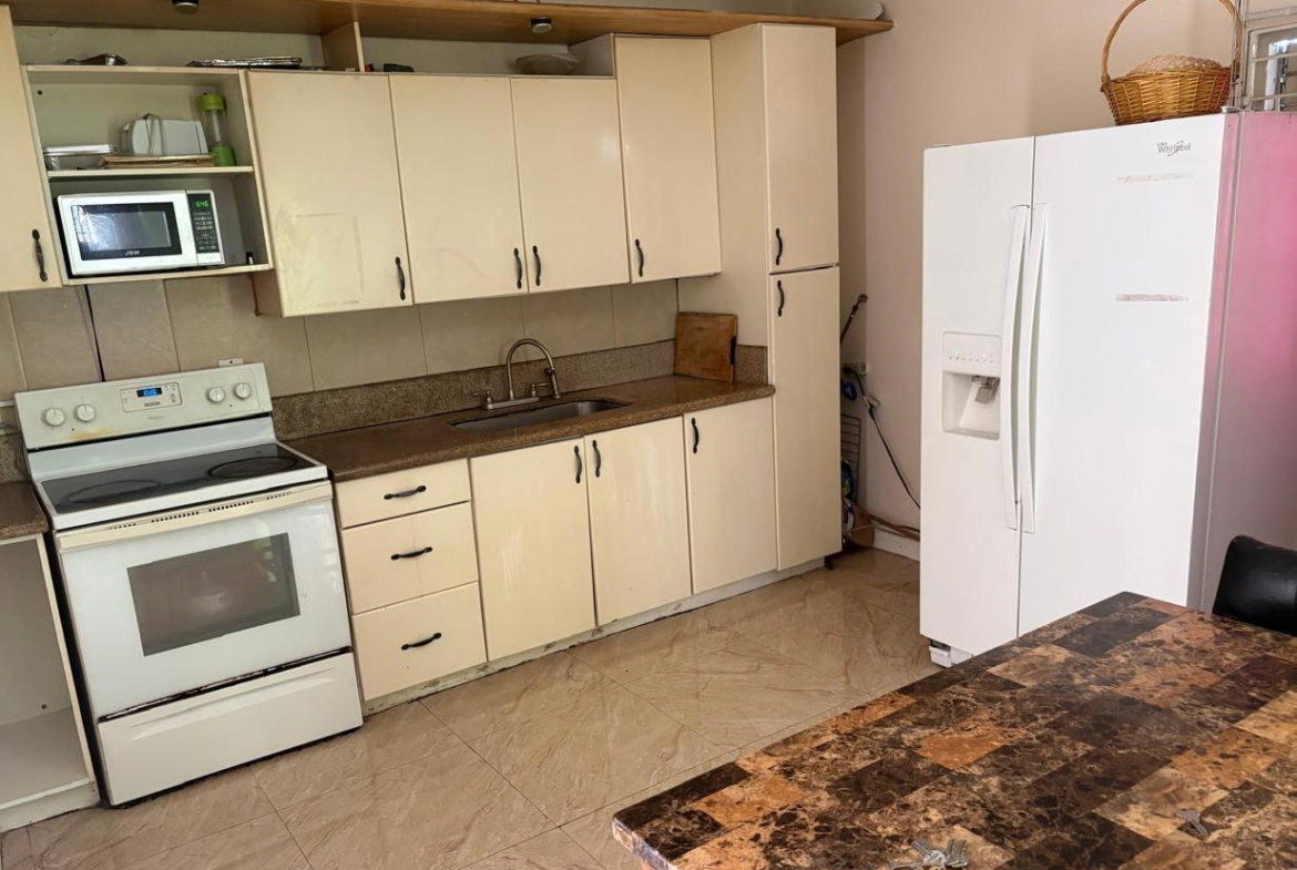 Twelfth image of 333-6 Marley Manor in Kingston 6, St. Andrew, Jamaica - property is For Rent