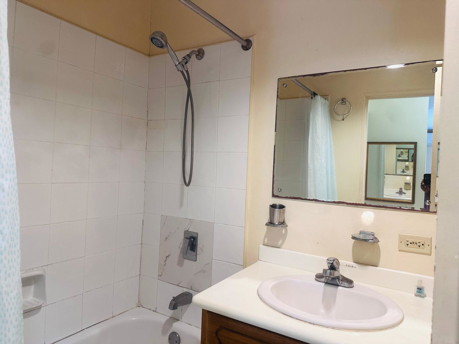 Ninth image of 14-5 Winchester Road in Kingston 10, St. Andrew, Jamaica - property is For Rent