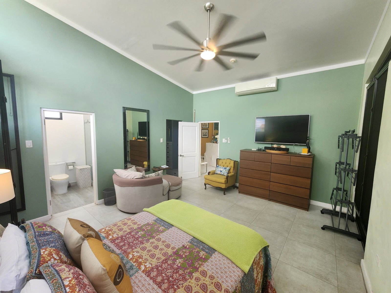 Sixteenth image of 5-16 Washington Drive in Kingston 10, St. Andrew, Jamaica - property is For Rent