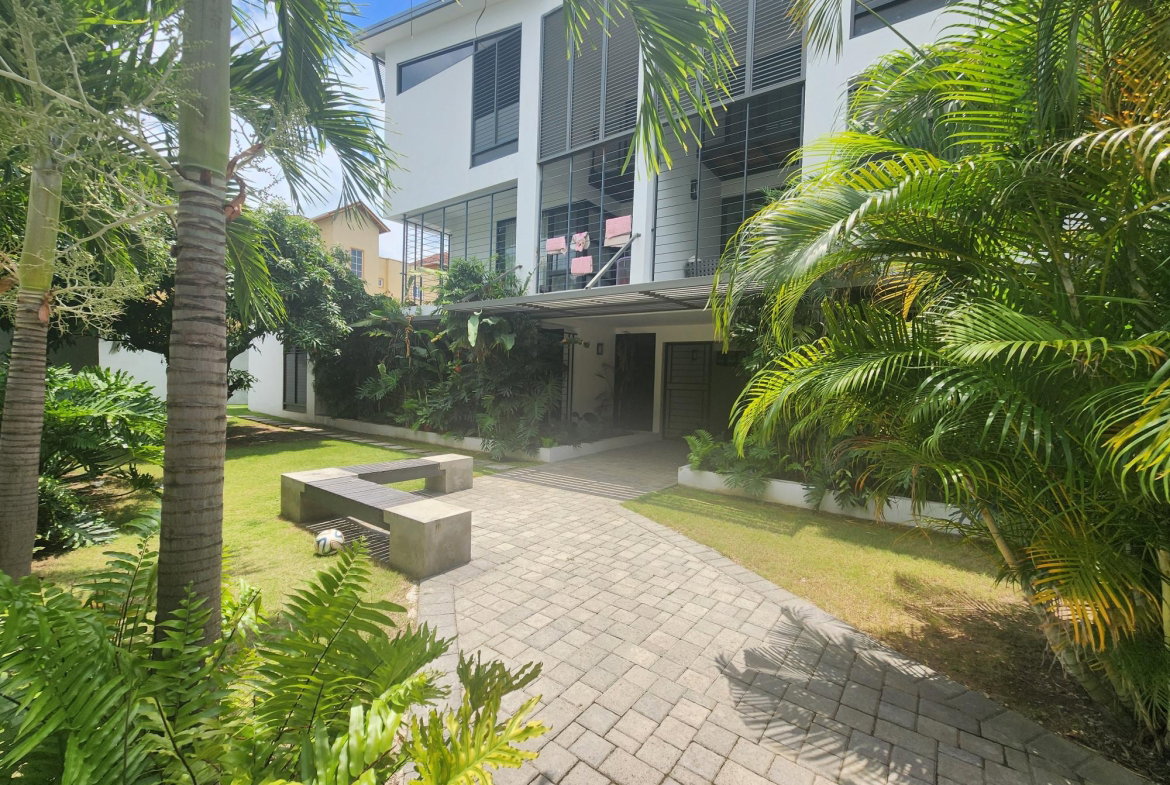 Nineteenth image of 5-16 Washington Drive in Kingston 10, St. Andrew, Jamaica - property is For Rent