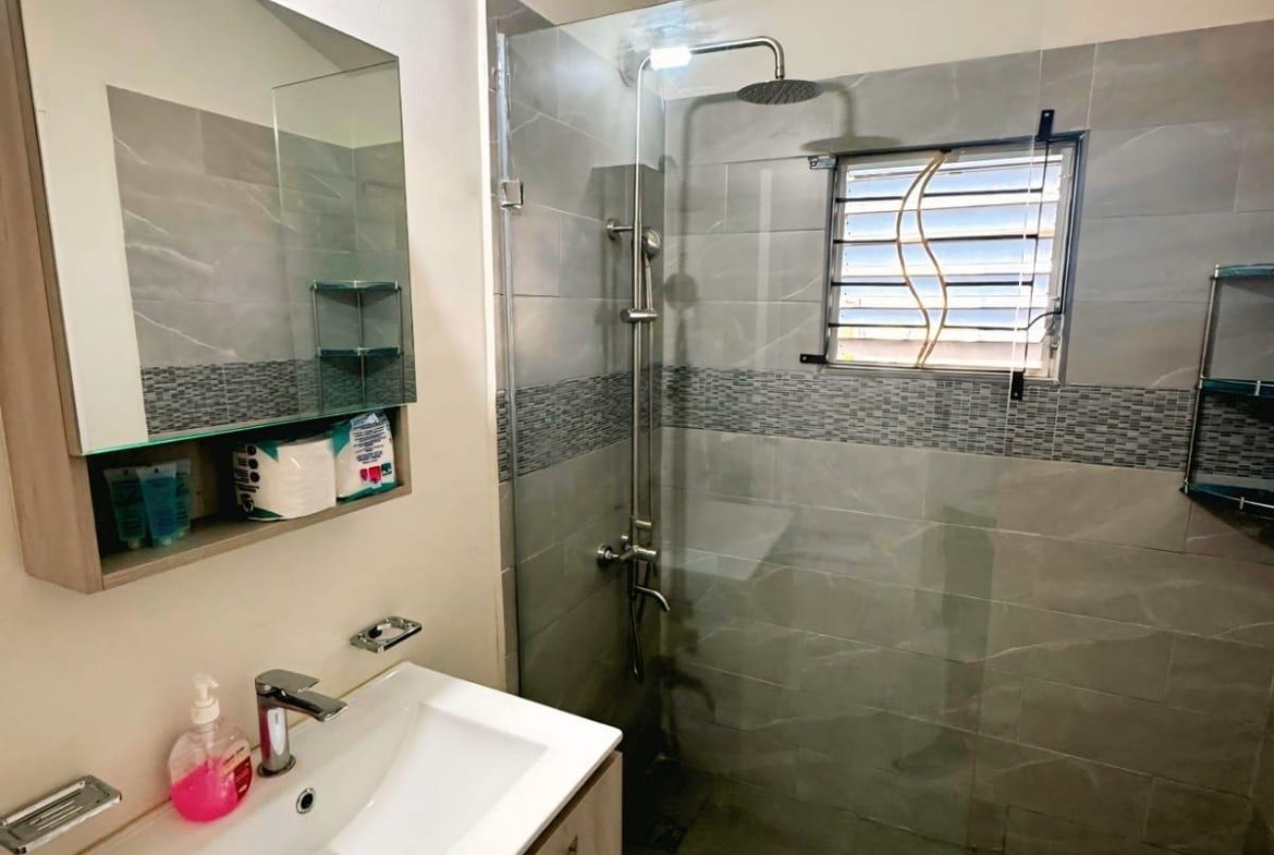 Twelfth image of 1687 Seaside Circle, Phoenix v in Bernard Lodge, St. Catherine, Jamaica - property is For Rent