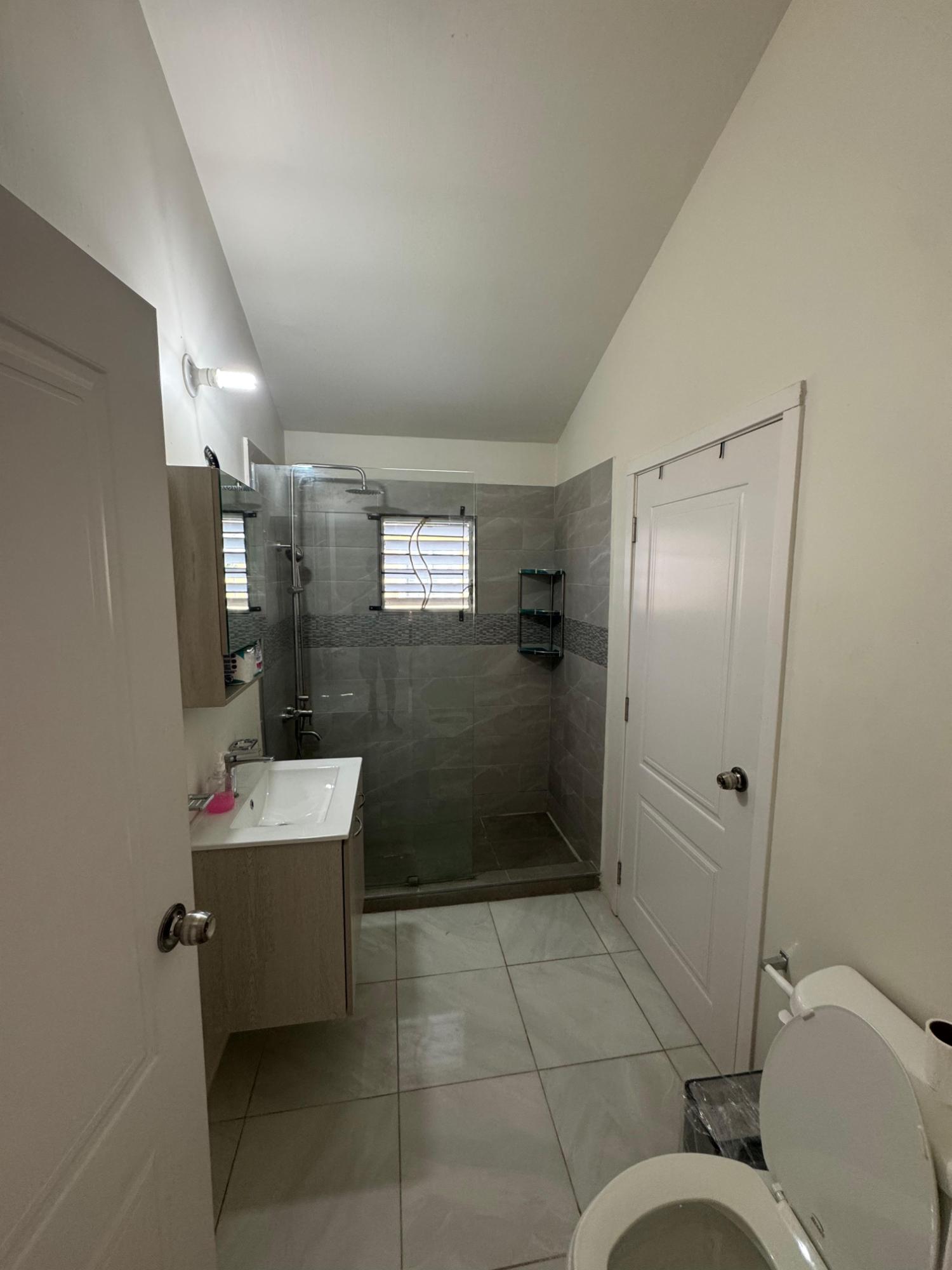 Thirteenth image of 1687 Seaside Circle, Phoenix v in Bernard Lodge, St. Catherine, Jamaica - property is For Rent