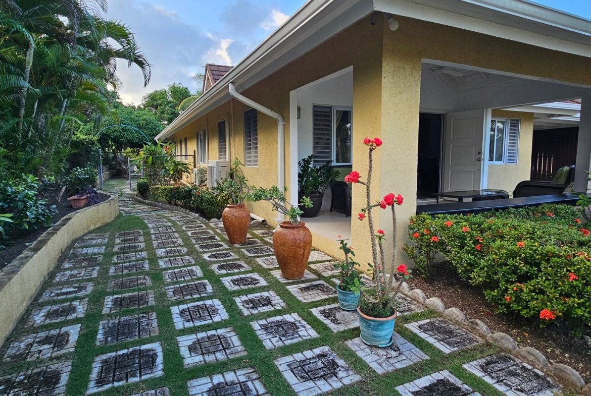 Fourth image of 337 Guava Avenue The Palms ri in St. Ann's Bay, St. Ann, Jamaica - property is For Rent