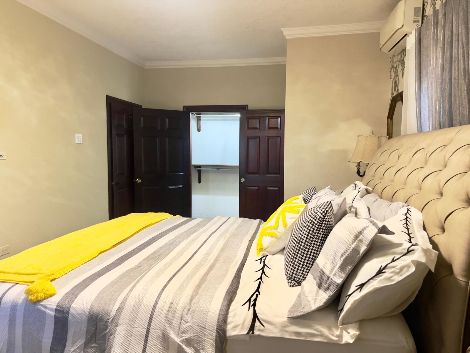 Tenth image of 4- West Kirkland Heights in Kingston 19, St. Andrew, Jamaica - property is For Rent