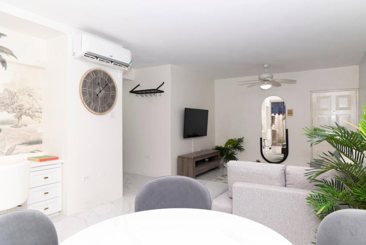 Sixth image of 2-3 Renfrew Road in Kingston 5, St. Andrew, Jamaica - property is For Rent