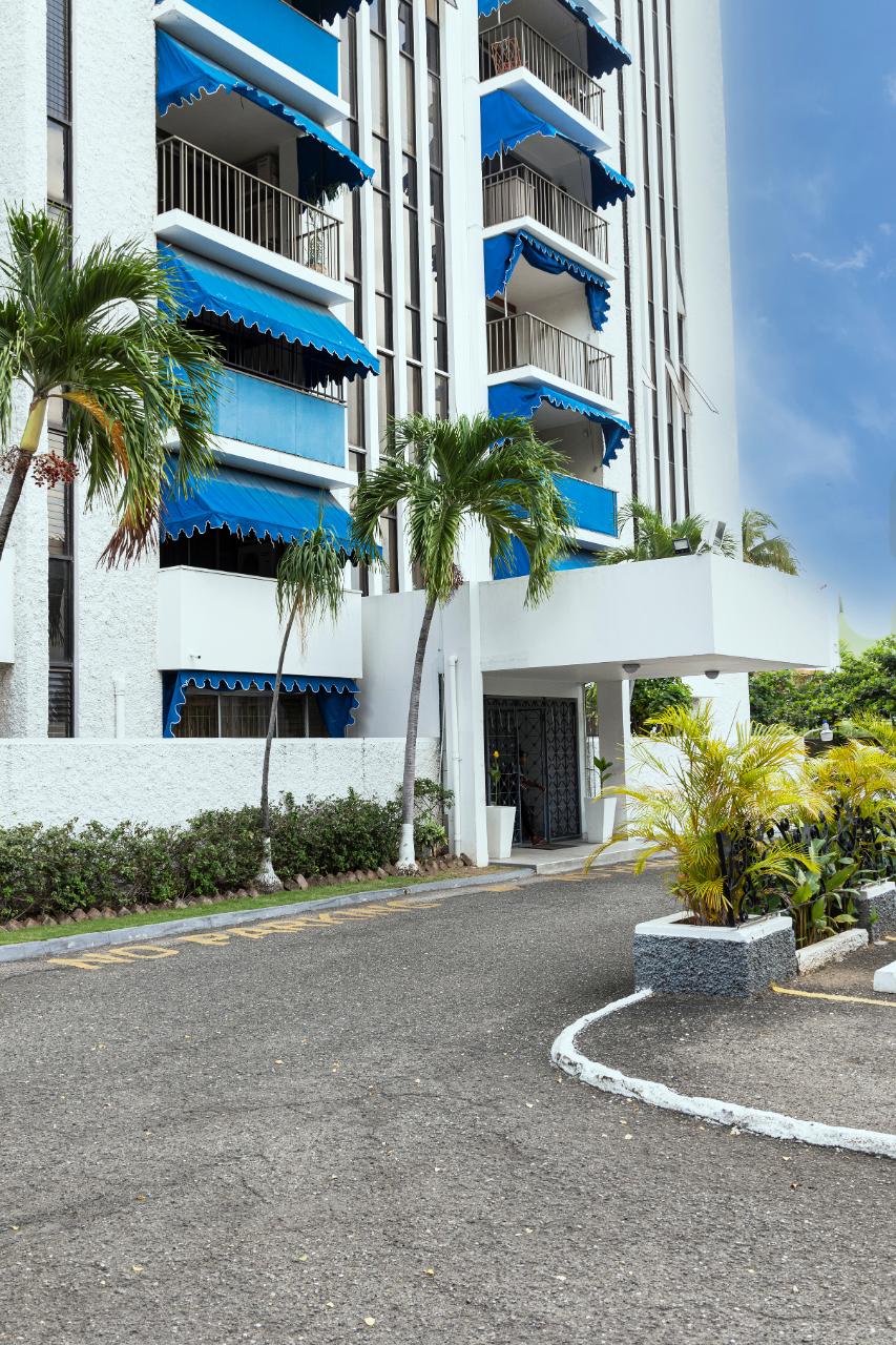 Ninth image of 2-3 Renfrew Road in Kingston 5, St. Andrew, Jamaica - property is For Rent