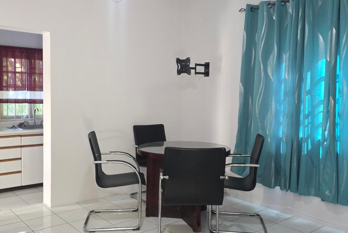 Third image of 10 Weycliffe Close in Kingston 6, St. Andrew, Jamaica - property is For Rent