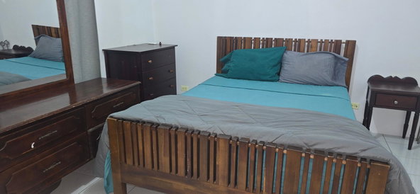 Seventh image of 10 Weycliffe Close in Kingston 6, St. Andrew, Jamaica - property is For Rent