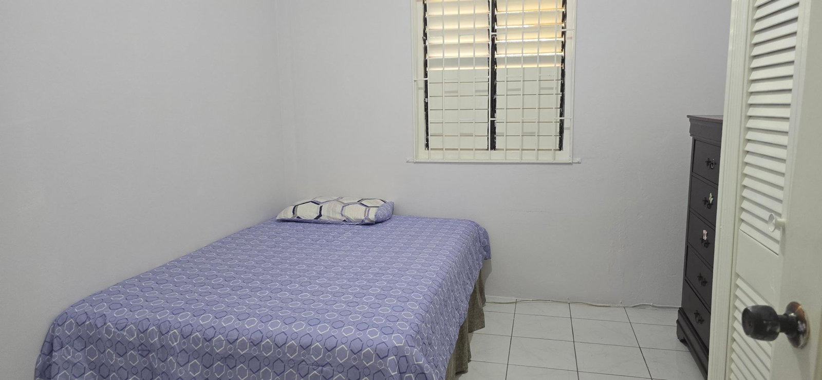 Eighth image of 10 Weycliffe Close in Kingston 6, St. Andrew, Jamaica - property is For Rent