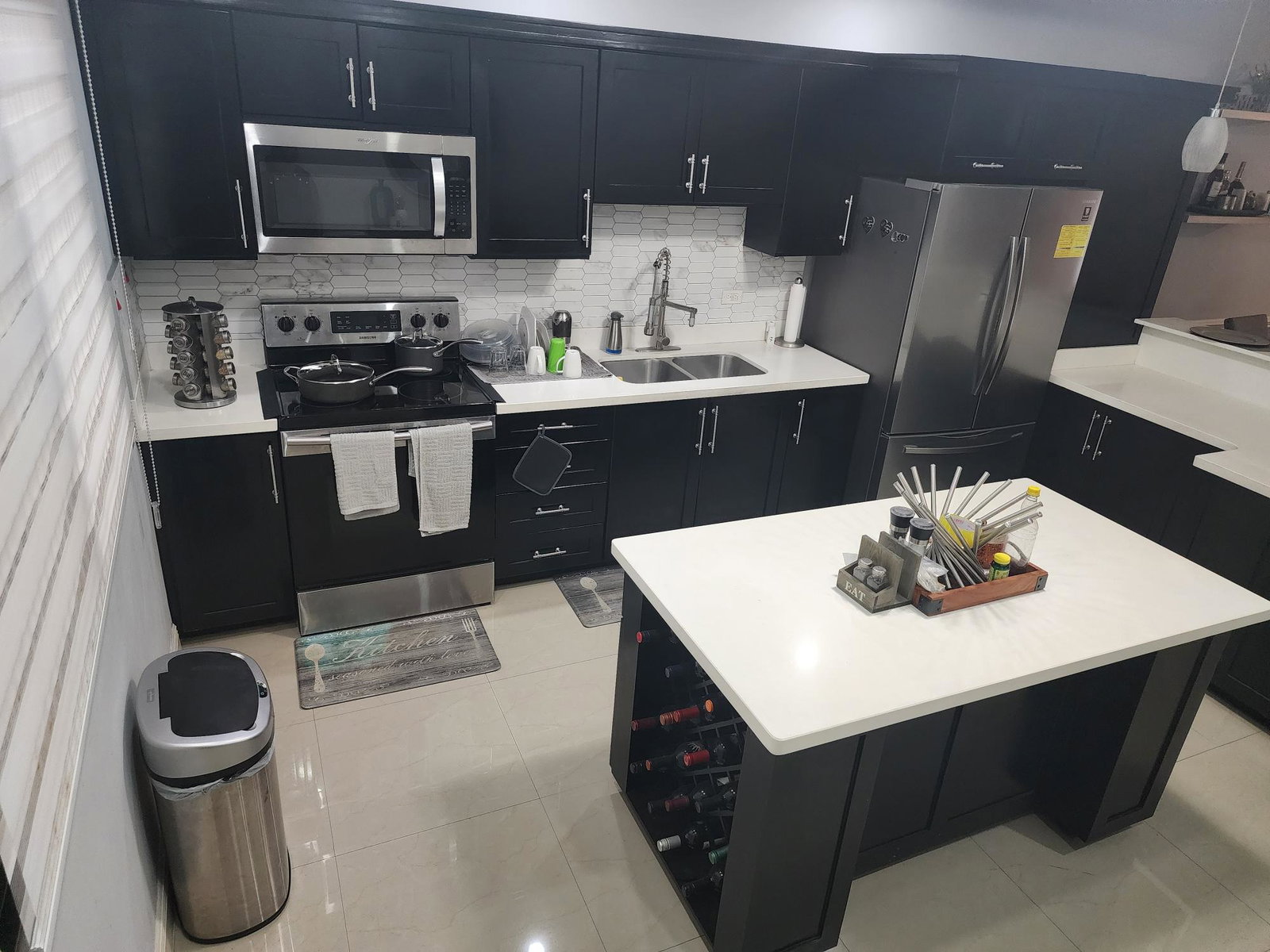 Furnished-2-Bedroom-Apartment-for-Rent-in-St.-Andrew-Jamaica-7-26-Merrivale-Ave Second image of 7-26 Merrivale Avenue in Kingston 8, St. Andrew, Jamaica - property is For Rent