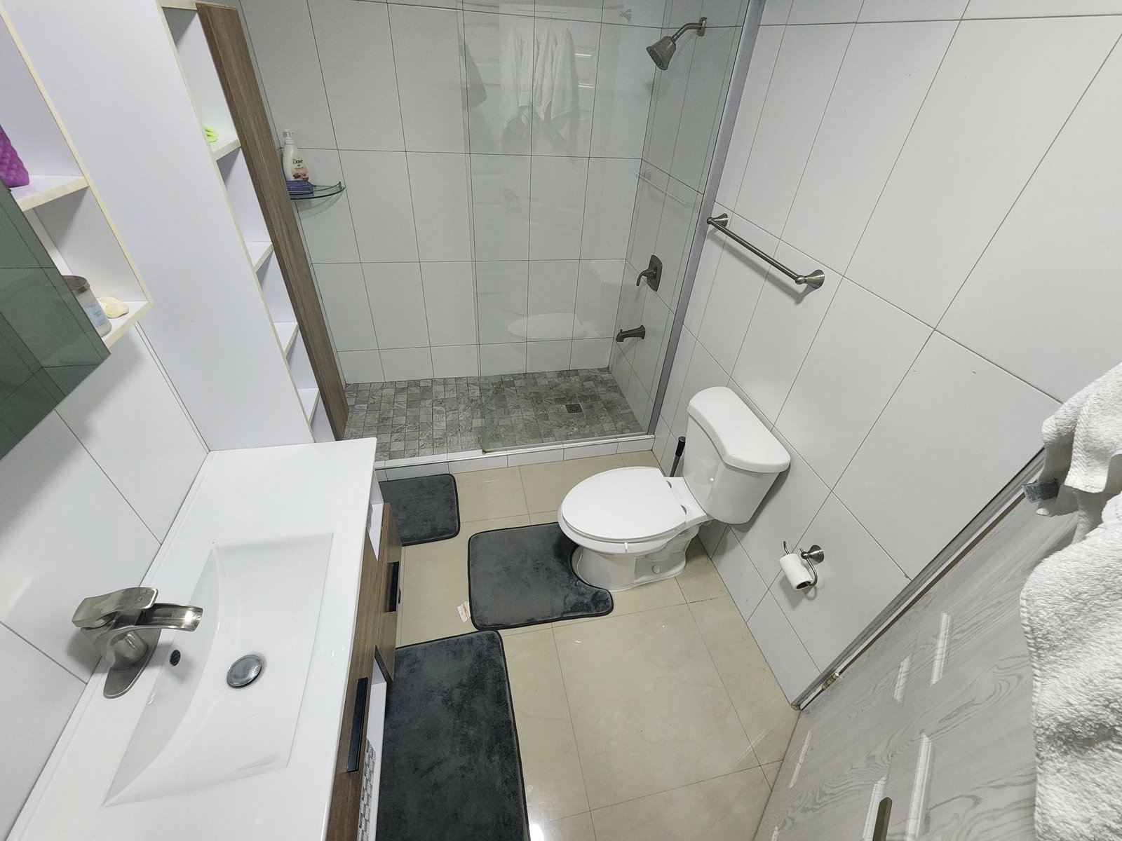 Furnished-2-Bedroom-Apartment-for-Rent-in-St.-Andrew-Jamaica-7-26-Merrivale-Ave Seventeenth image of 7-26 Merrivale Avenue in Kingston 8, St. Andrew, Jamaica - property is For Rent