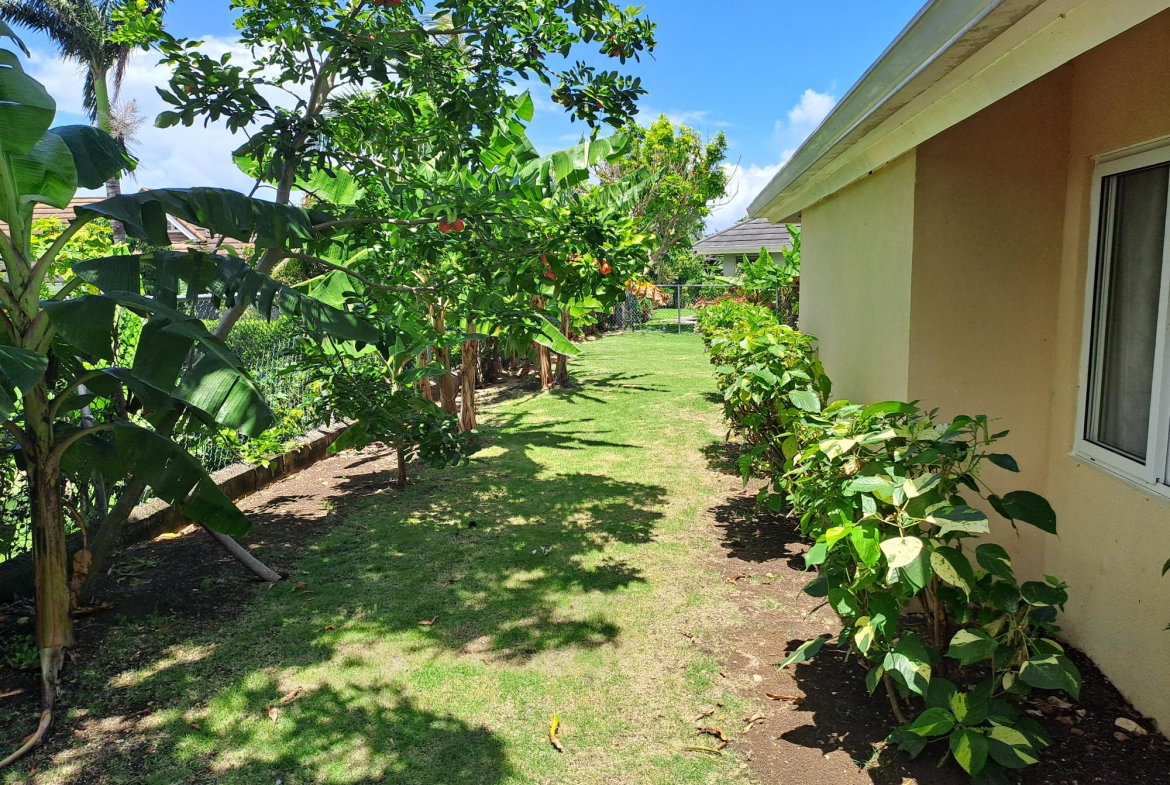 Eighteenth image of 210 Pimento Avenue in Richmond, St. Ann, Jamaica - property is For Rent