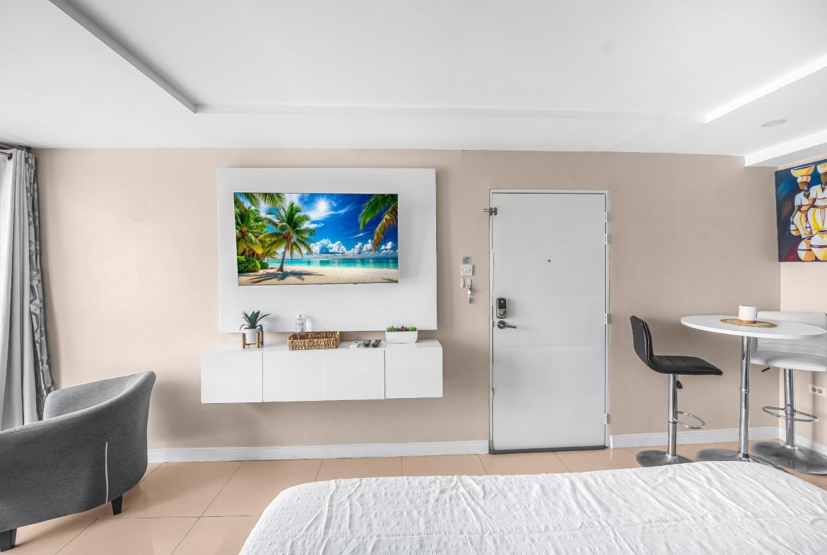 Eighth image of 701- Bayfront Villas And Apts in Port Henderson, St. Catherine, Jamaica - property is For Rent