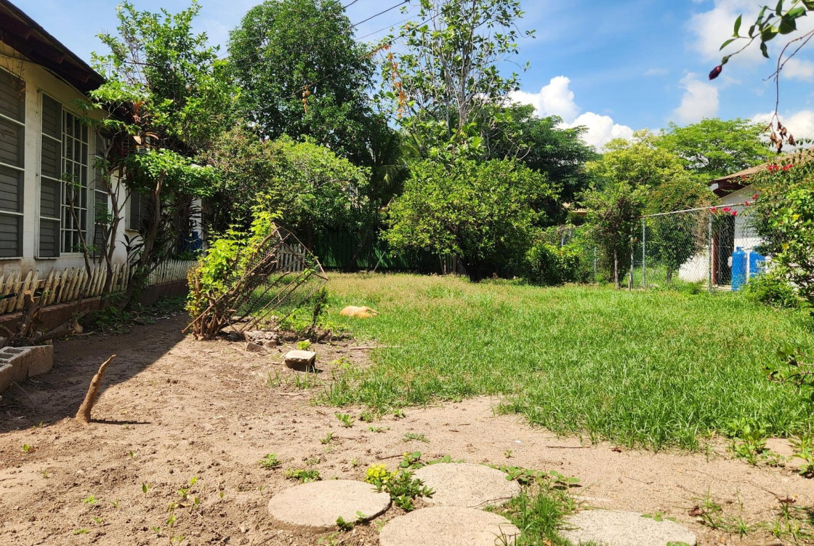 Sixth image of 9 Brompton Terrace, Kingsto in Kingston 5, St. Andrew, Jamaica - property is For Sale