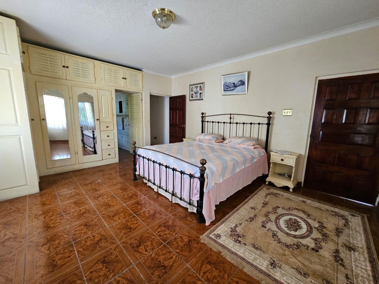 Eleventh image of Scotts Crescent in Green Park, Clarendon, Jamaica - property is For Sale