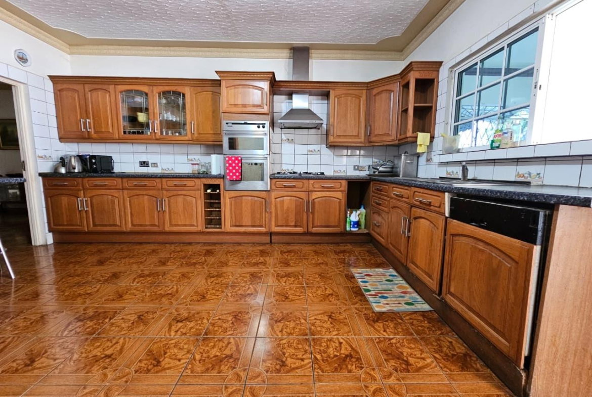 Fourth image of Scotts Crescent in Green Park, Clarendon, Jamaica - property is For Sale