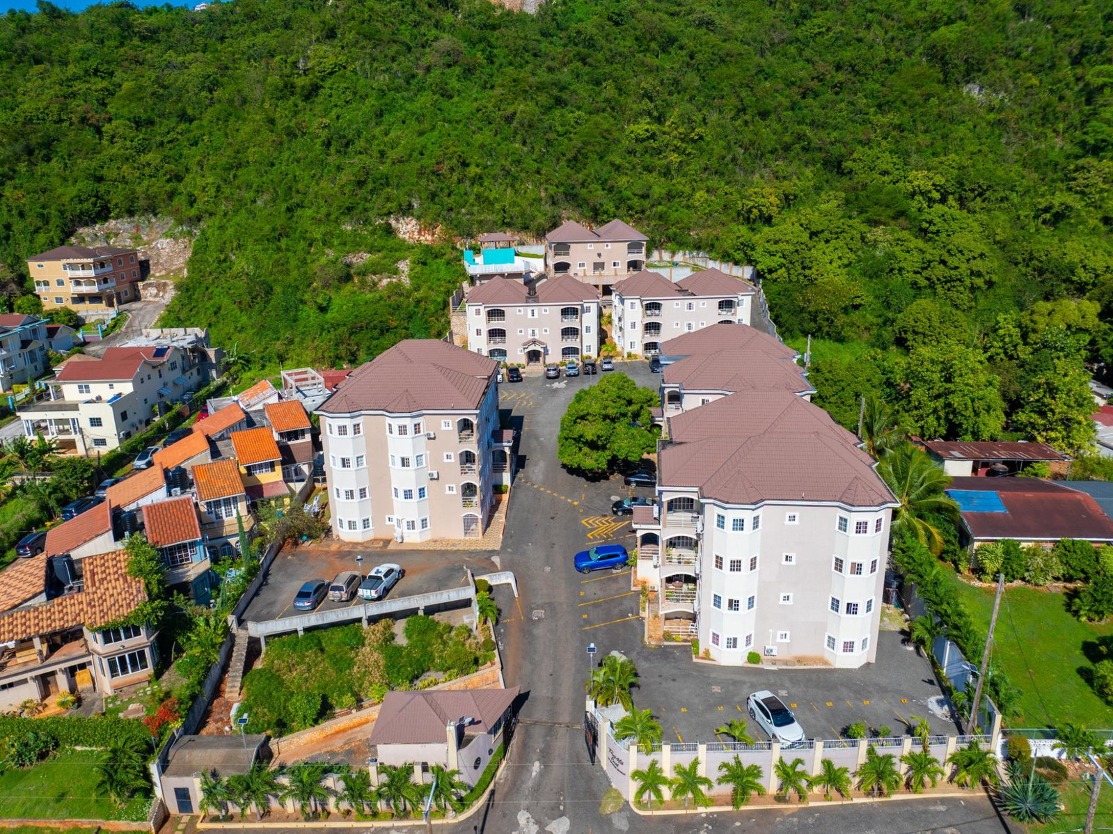 Immaculate-2-Bed-Apartment-for-Sale-in-Forest-Hill-Court-Red-Hills-Kingston Second image of 18 Mayfair Avenue in Red Hills, St. Andrew, Jamaica - property is For Sale