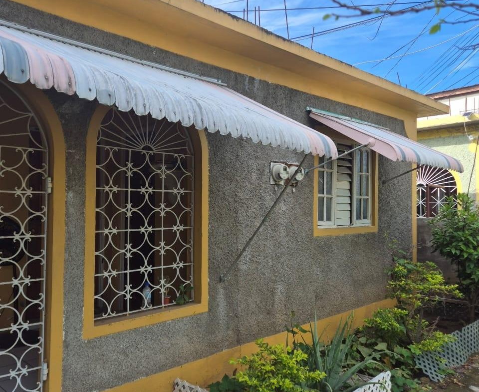 Fourth image of 379 3 West Greater Portmore in Greater Portmore, St. Catherine, Jamaica - property is For Sale