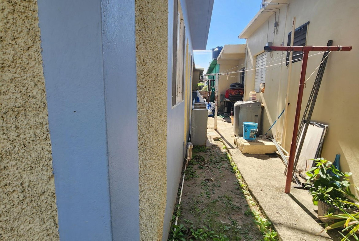 Third image of 207 sw 42nd Way, Greater Portmor in Greater Portmore, St. Catherine, Jamaica - property is For Sale