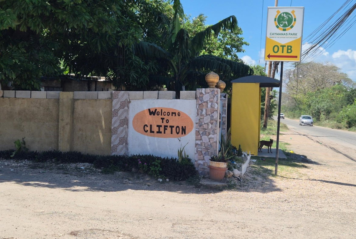 Twenty-Seventh image of 333 Coconut Crescent, Clifton in Bernard Lodge, St. Catherine, Jamaica - property is For Sale