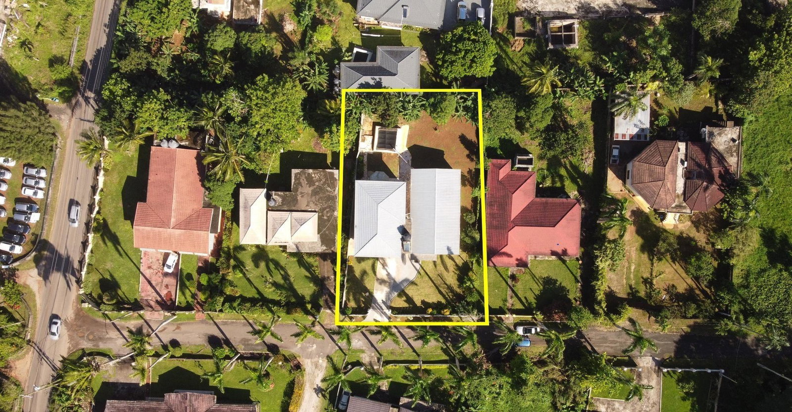 Twenty-First image of 5 Hampton Court in Mandeville, Manchester, Jamaica - property is For Sale