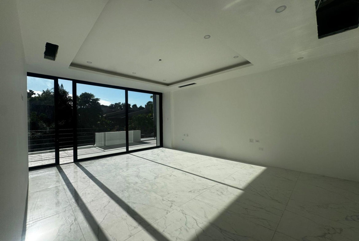 Fourteenth image of 8-1-3 Bamboo Avenue in Kingston 6, St. Andrew, Jamaica - property is For Sale