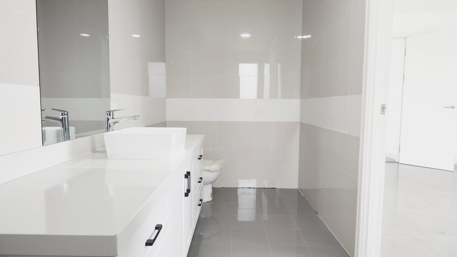 Nineteenth image of B404-39 Wellington Drive, Kingsto in Kingston 6, St. Andrew, Jamaica - property is For Sale