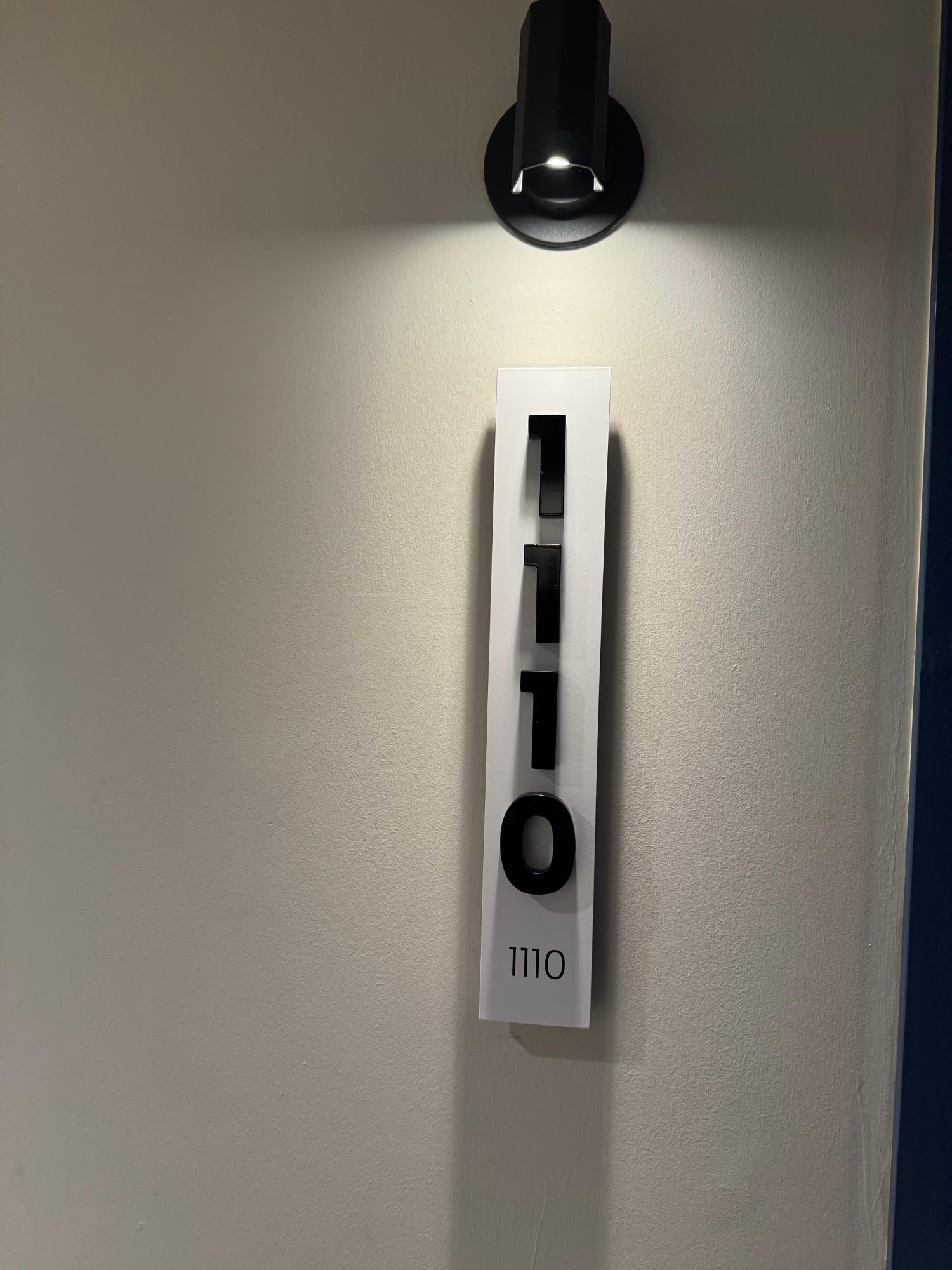 Luxury-2-Bed-Apartment-for-Rent-at-ROK-Hotel-Downtown-Kingston Second image of Apt-1110 (rok) 2 4 King Street in KINGSTON, Kingston, Jamaica - property is For Sale