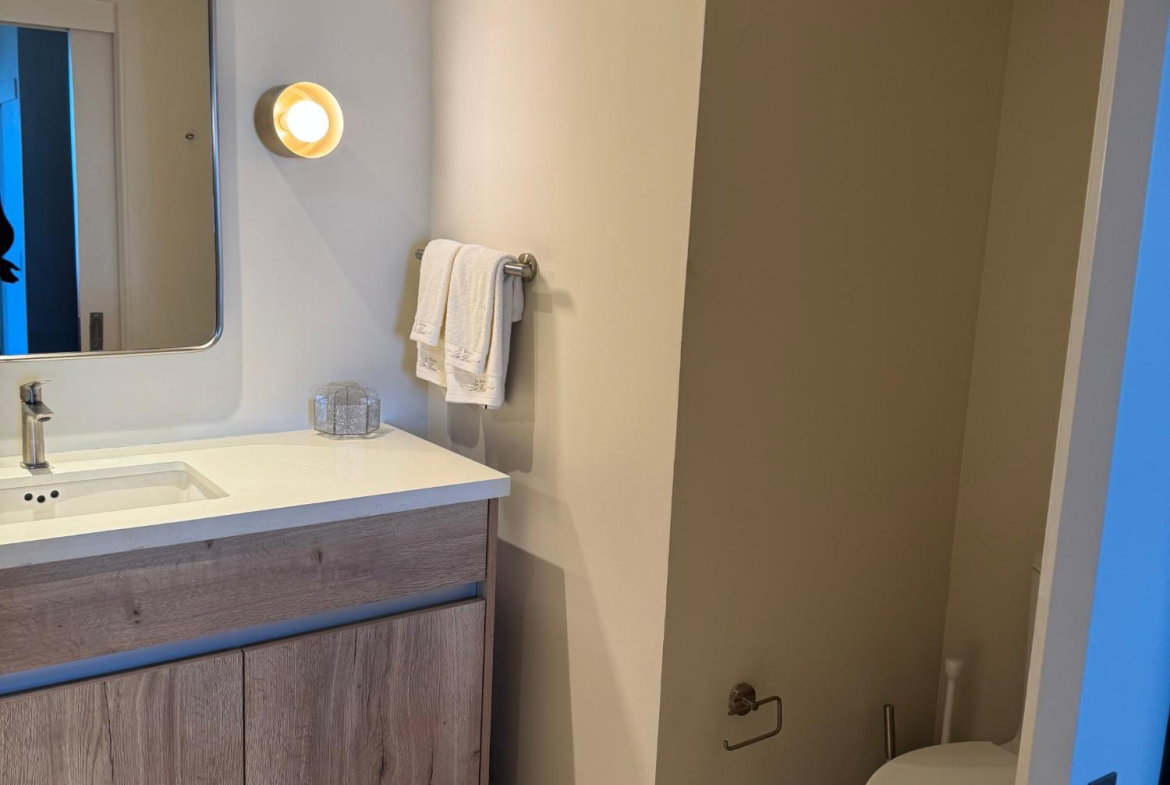 Seventh image of Apt-1110 (rok) 2 4 King Street in KINGSTON, Kingston, Jamaica - property is For Sale