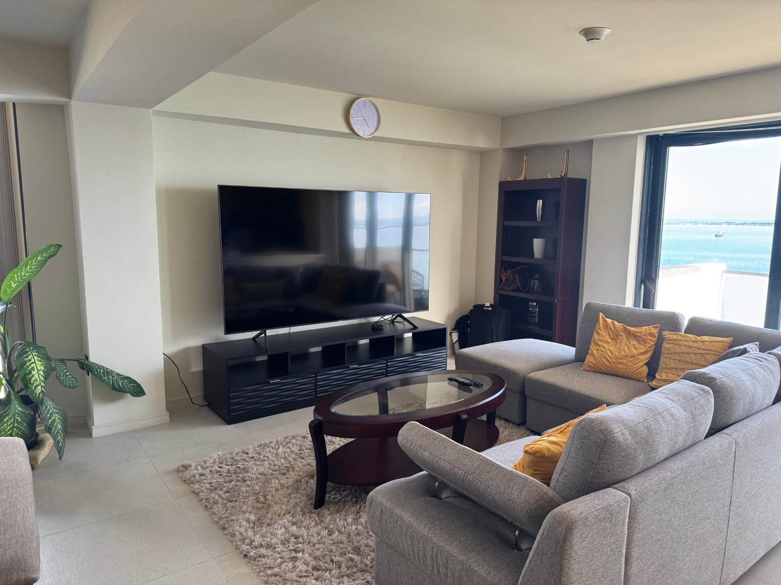 Luxury-2-Bed-Apartment-for-Rent-at-ROK-Hotel-Downtown-Kingston Tenth image of Apt-1110 (rok) 2 4 King Street in KINGSTON, Kingston, Jamaica - property is For Sale