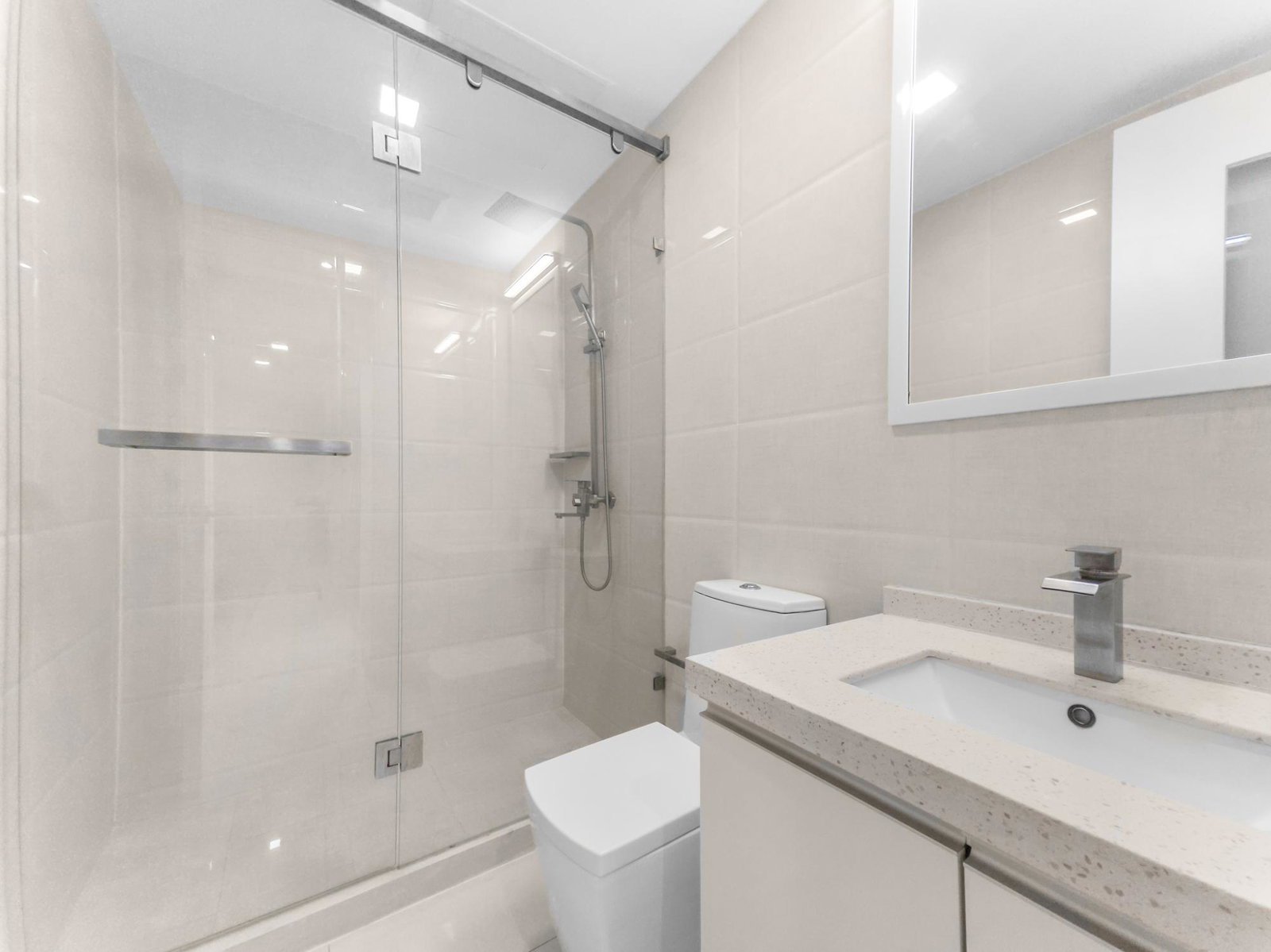 Eleventh image of 406-20 South Avenue, Kingston 10 in Kingston 10, St. Andrew, Jamaica - property is For Rent