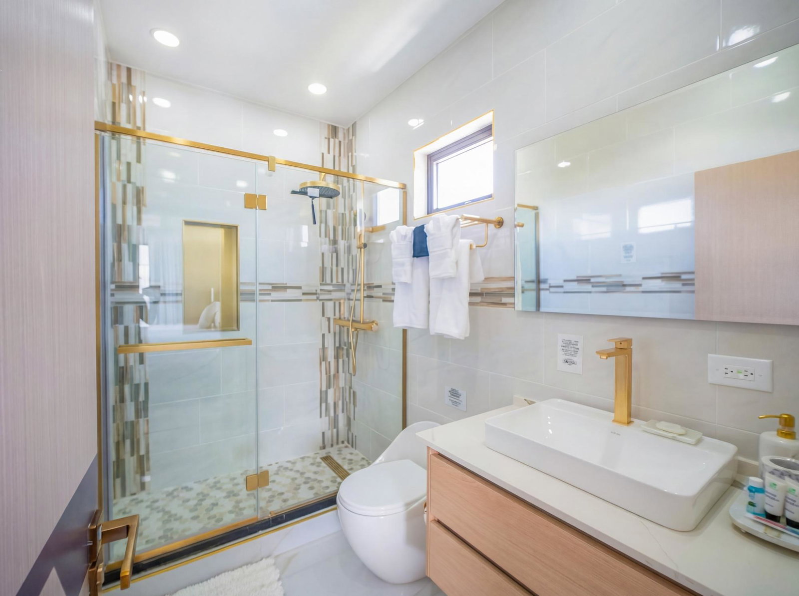 Thirteenth image of A304- Paradisiac Beach Club in Richmond, St. Ann, Jamaica - property is For Rent