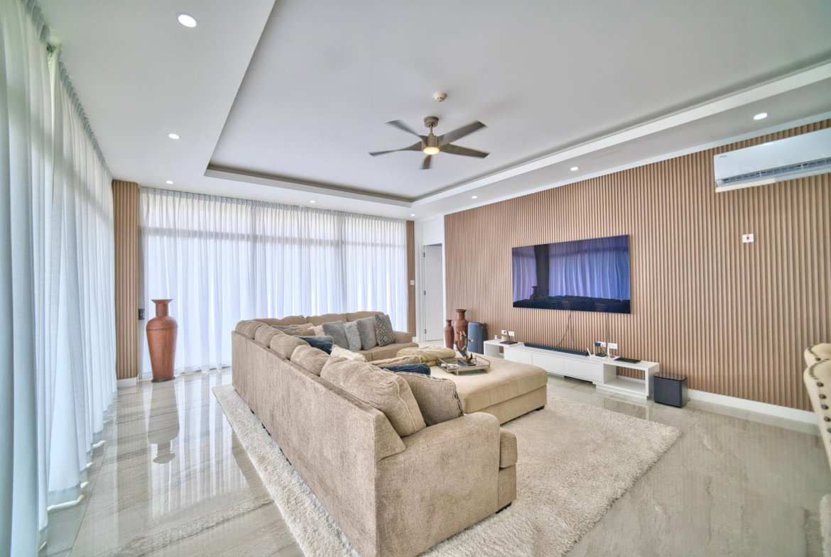 Sixth image of 201-29 Salisbury Avenue in Kingston 6, St. Andrew, Jamaica - property is For Sale