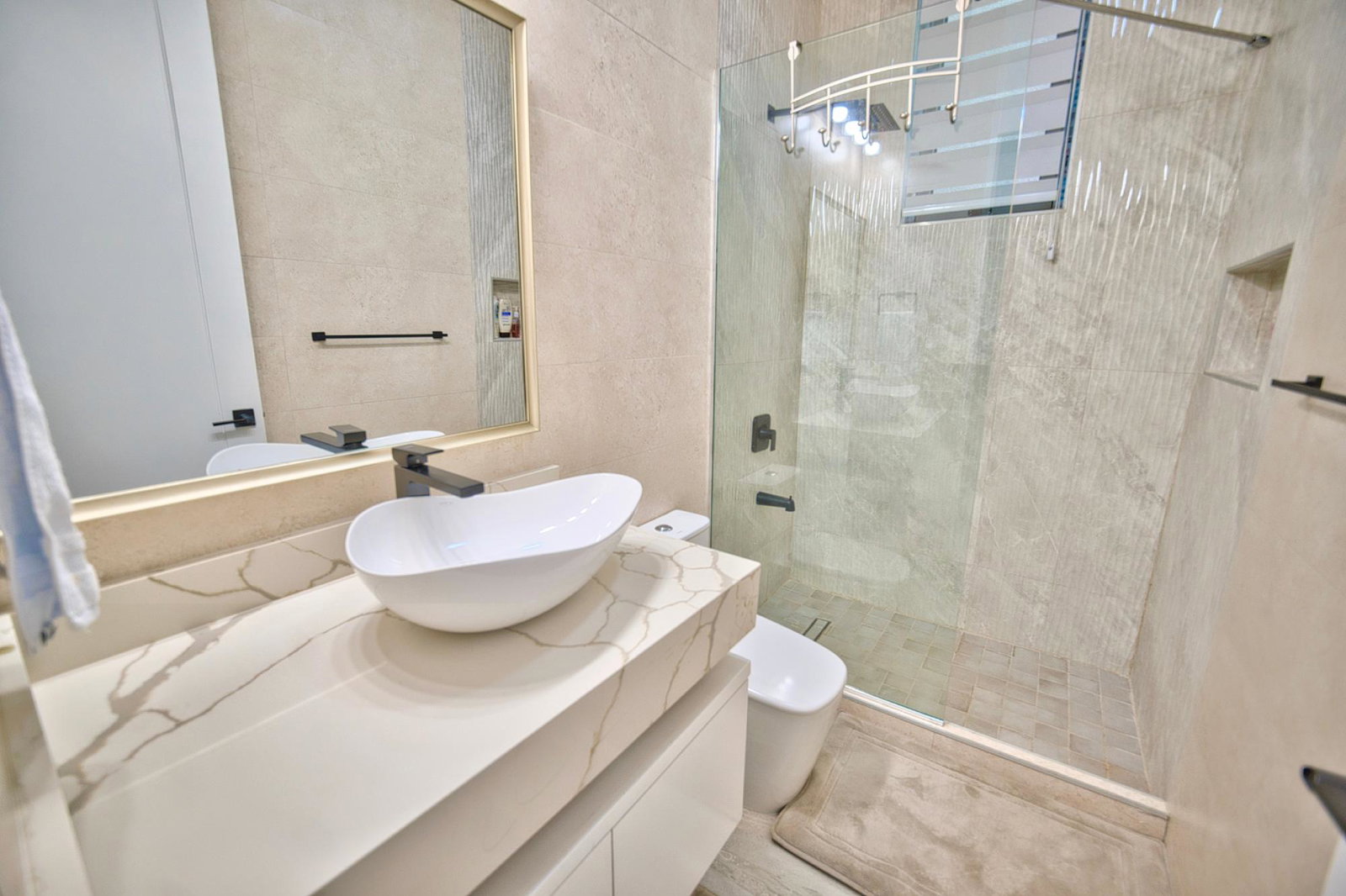 Tenth image of 201-29 Salisbury Avenue in Kingston 6, St. Andrew, Jamaica - property is For Sale