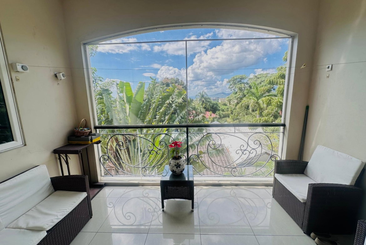Thirteenth image of 13a-21 Paddington Terrace in Kingston 6, St. Andrew, Jamaica - property is For Sale