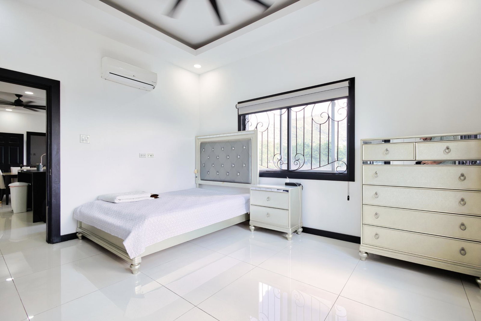 Luxury-3-Bedroom-Apartment-for-Sale-in-Kingston-8-Jamaica-16-16-Russell-Heights Fourteenth image of 16-16 Russell Heights in Kingston 8, St. Andrew, Jamaica - property is For Sale