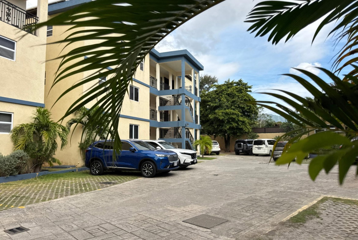 Fifteenth image of 10-4 Upper Musgrave Avenue in Kingston 5, St. Andrew, Jamaica - property is For Sale