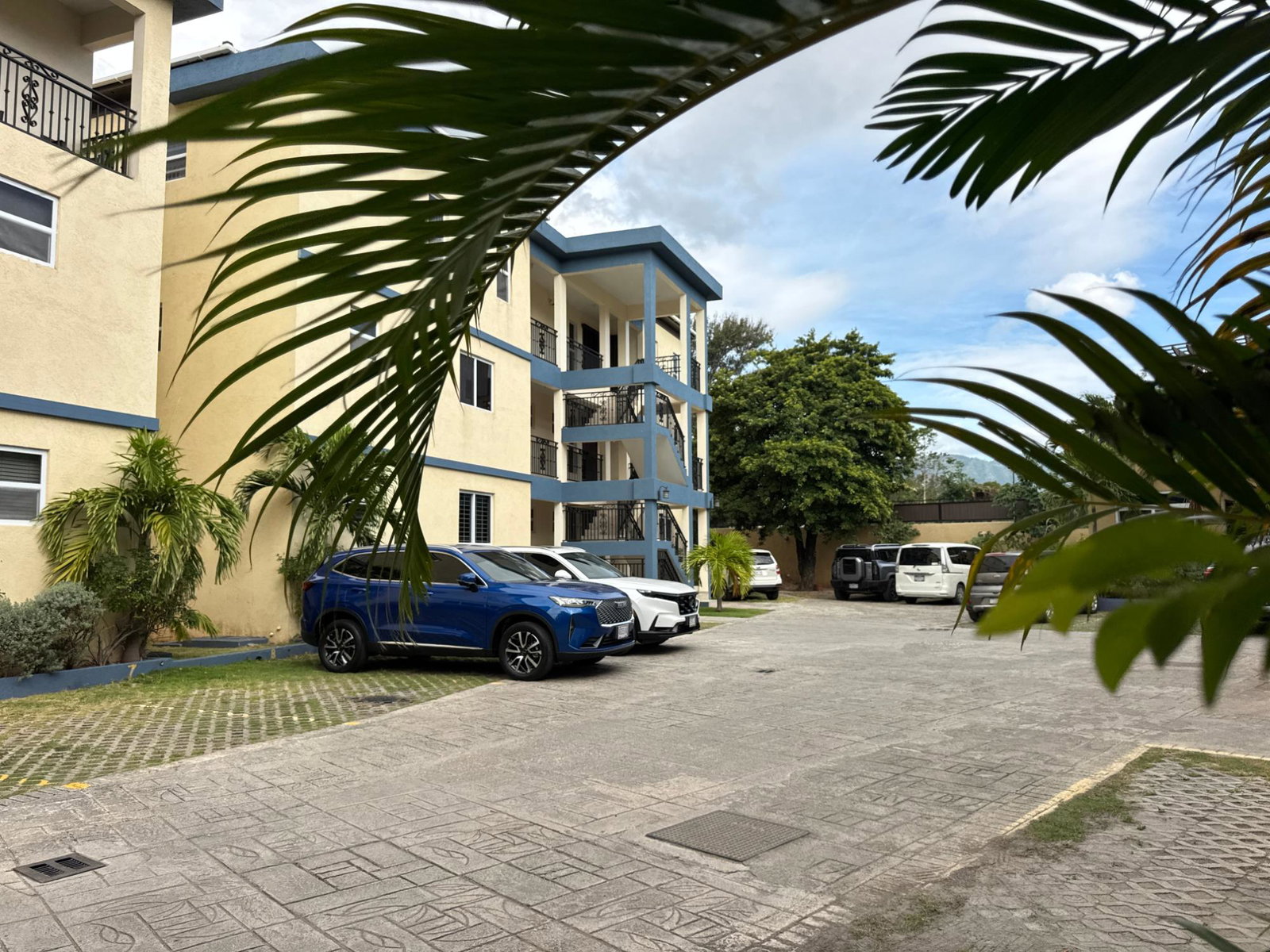 Fifteenth image of 10-4 Upper Musgrave Avenue in Kingston 5, St. Andrew, Jamaica - property is For Sale
