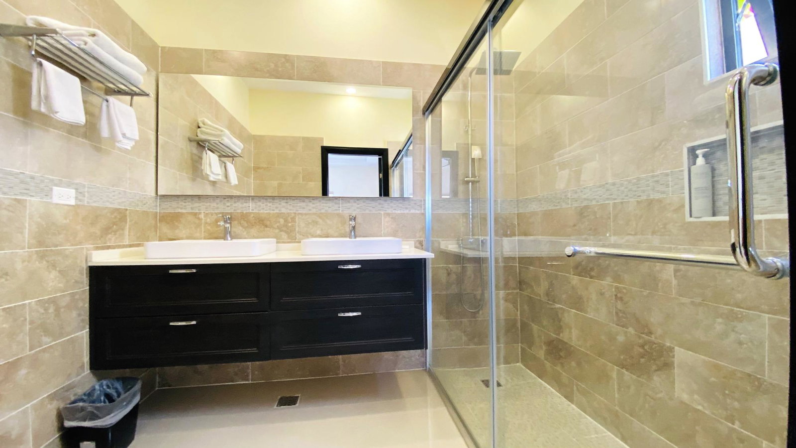 Twenty-Fifth image of 73- Pyramid Point in Ocho Rios, St. Ann, Jamaica - property is For Sale