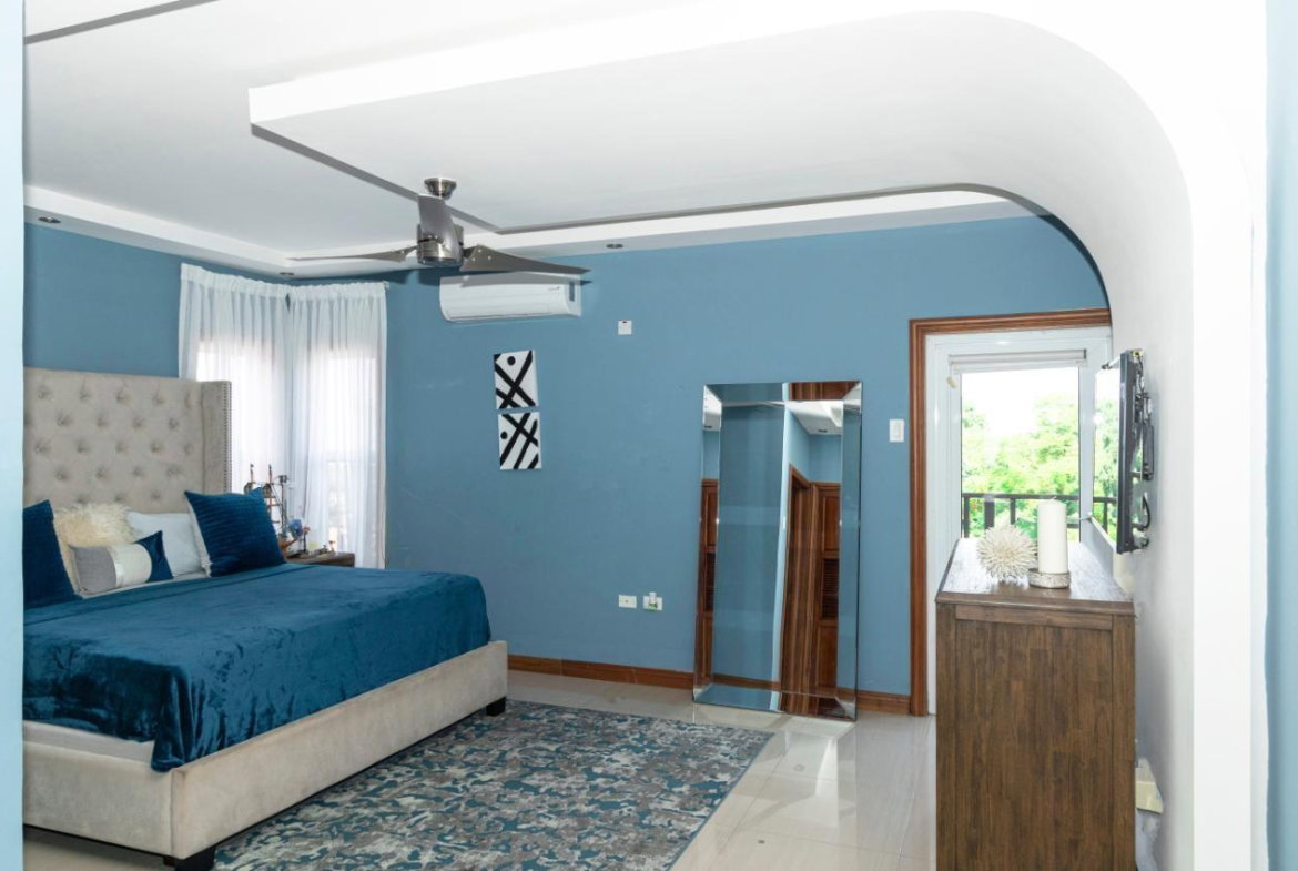 Seventh image of 6-26 Dillsbury Avenue in Kingston 6, St. Andrew, Jamaica - property is For Sale