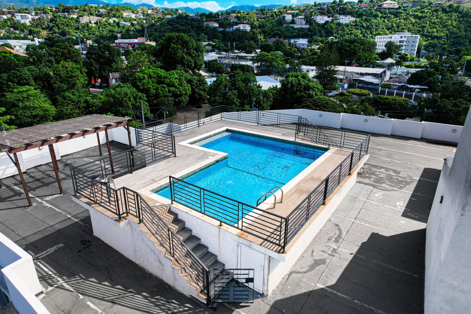 Luxury-3-Bedroom-Penthouse-for-Sale-in-Kingstons-Golden-Triangle-29-1-Fairway-Ave-St.-Andrew Twelfth image of 29-1 Fairway Avenue in Kingston 6, St. Andrew, Jamaica - property is For Sale