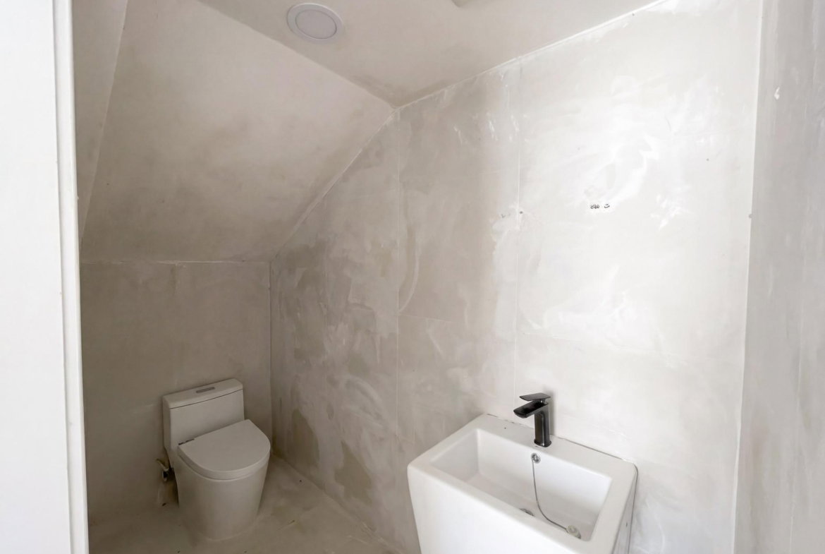 Twelfth image of 2c- 1 Valley Close in Kingston 9, St. Andrew, Jamaica - property is For Sale