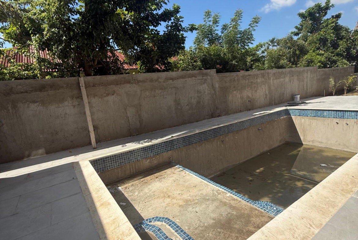 Eighteenth image of 15-19 Liguanea Avenue in Kingston 6, St. Andrew, Jamaica - property is For Sale